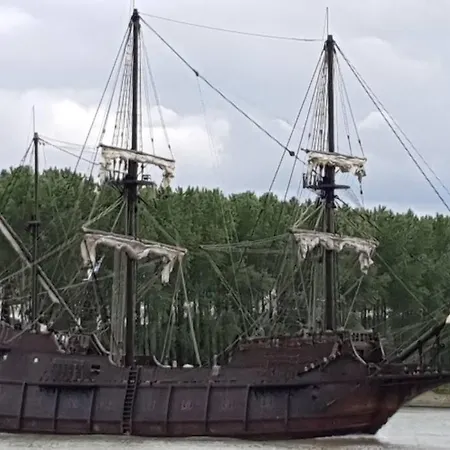 Au Saule En Seine *